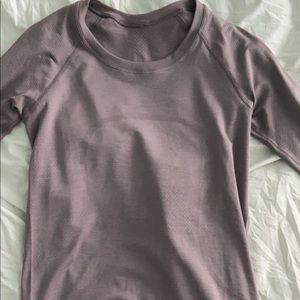 Lululemon top